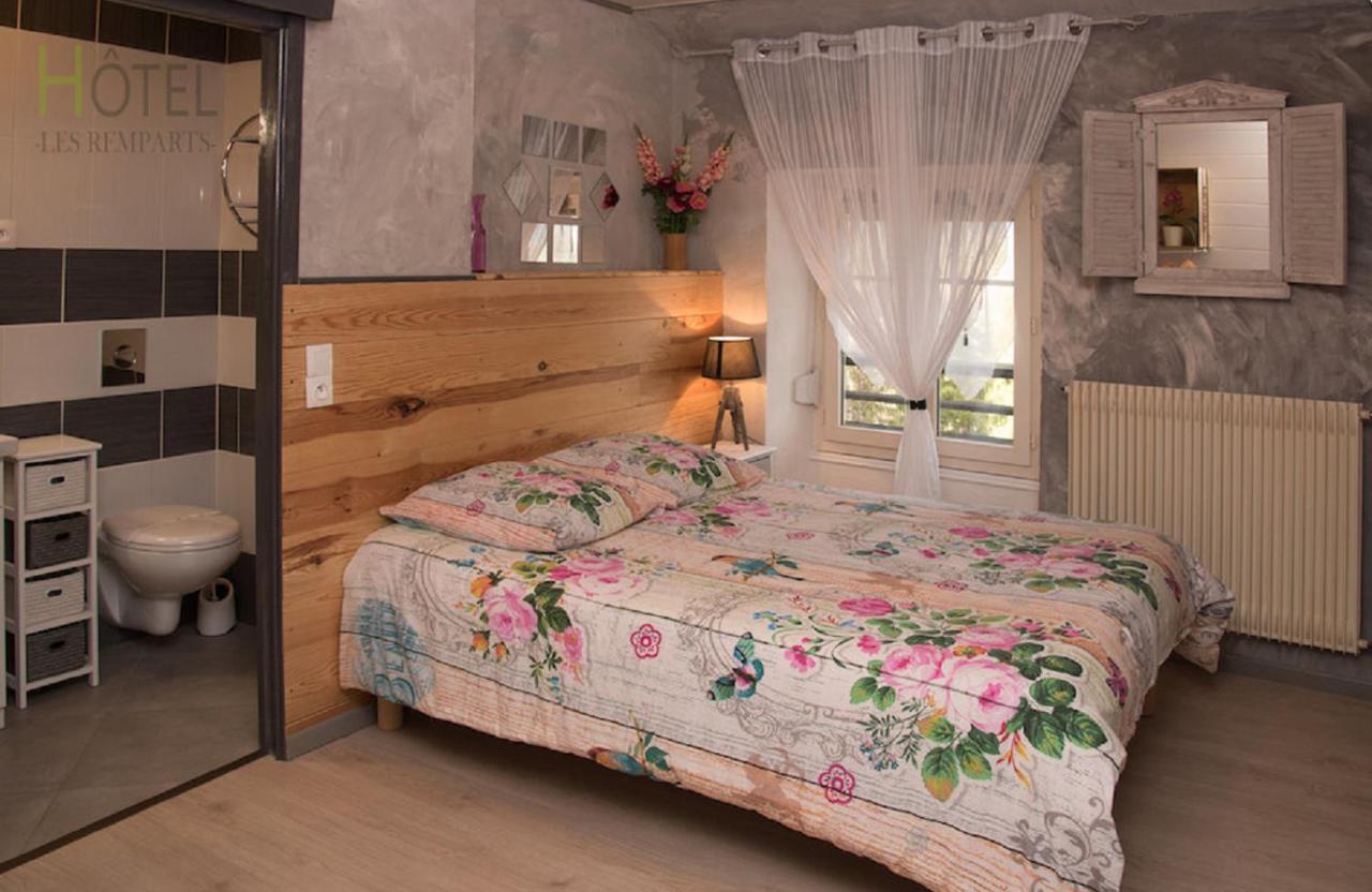 Hotel Les Remparts Nozeroy ภายนอก รูปภาพ