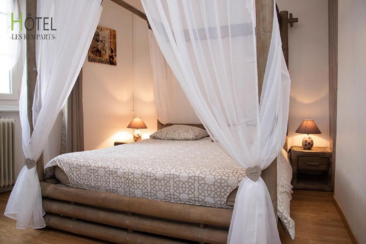 Hotel Les Remparts Nozeroy ภายนอก รูปภาพ
